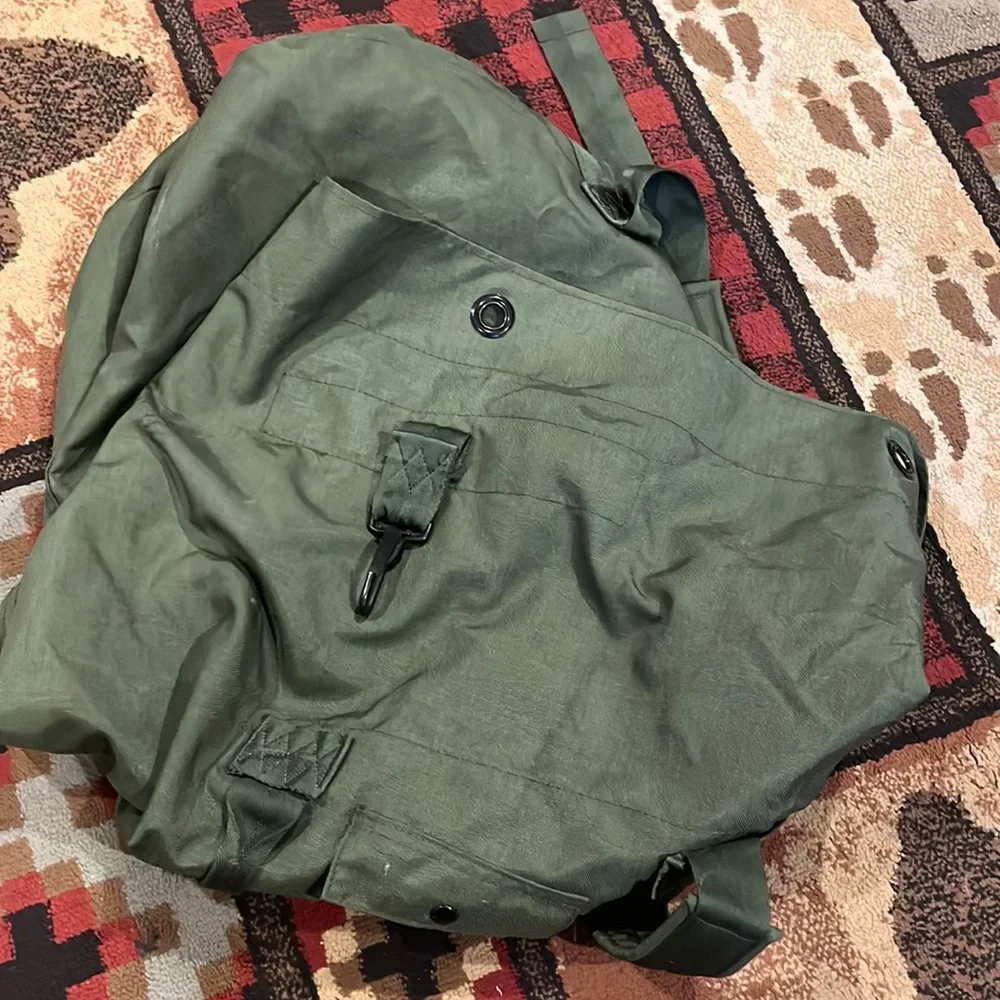 Vintage army duffel bag